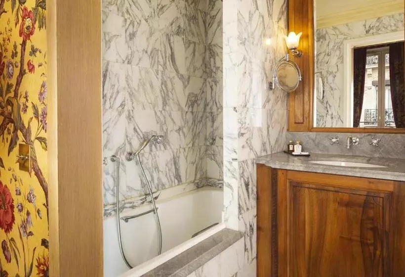Chambre Standard, Chambiges Elysees
