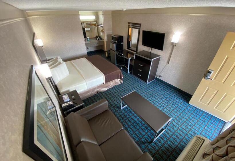 חדר סטנדרט עם מיטת קינג, Deluxe Inn   Fayetteville I 95