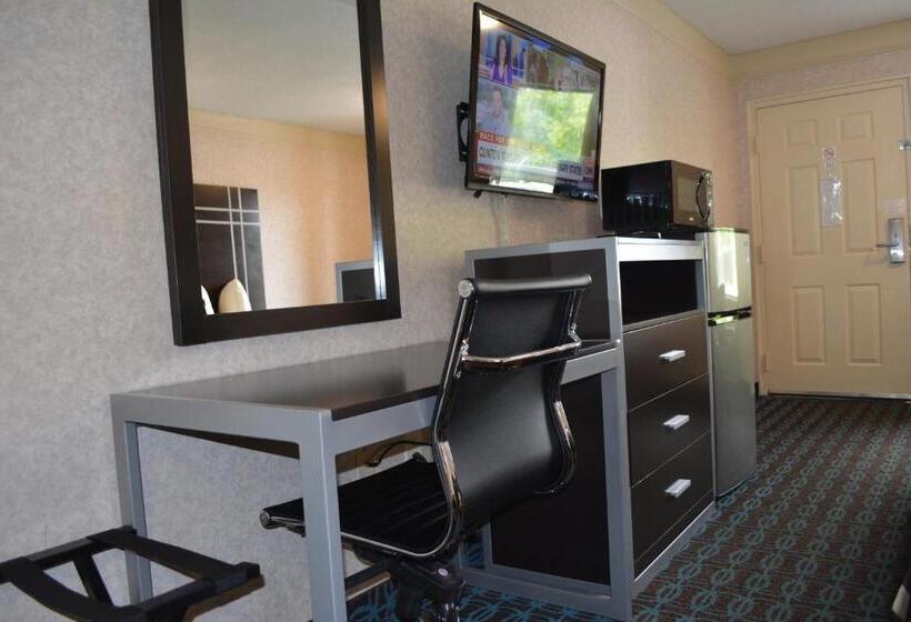 חדר משפחתי, Deluxe Inn   Fayetteville I 95