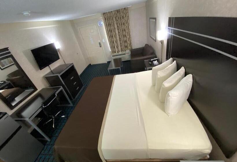 חדר סטנדרט עם מיטת קינג, Deluxe Inn   Fayetteville I 95
