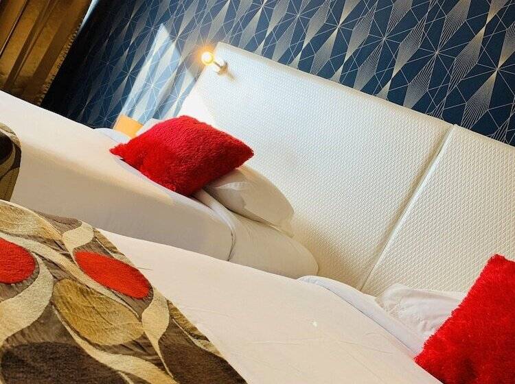 اتاق لوکس, Grand Hôtel De Nîmes 4 étoiles