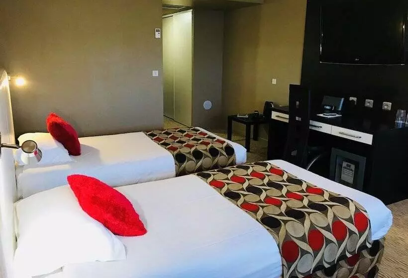 اتاق لوکس, Grand Hôtel De Nîmes 4 étoiles