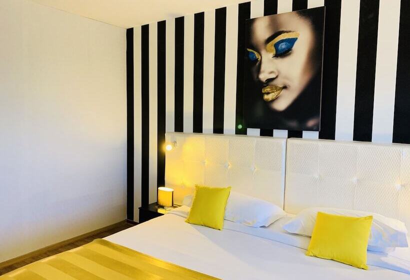 اتاق سوپریور, Grand Hôtel De Nîmes 4 étoiles