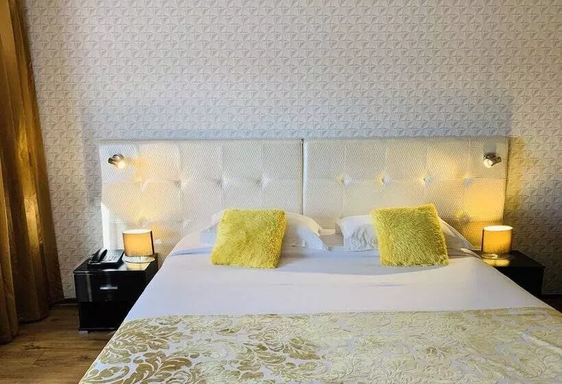 اتاق سوپریور, Grand Hôtel De Nîmes 4 étoiles