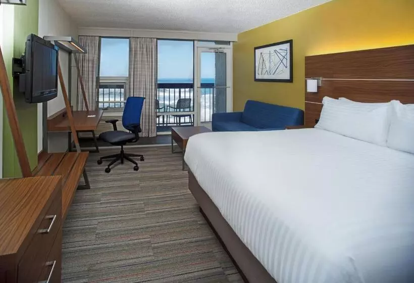 キングサイズベッドのスタンダードルーム, Holiday Inn Express Nags Head Oceanfront, An Ihg