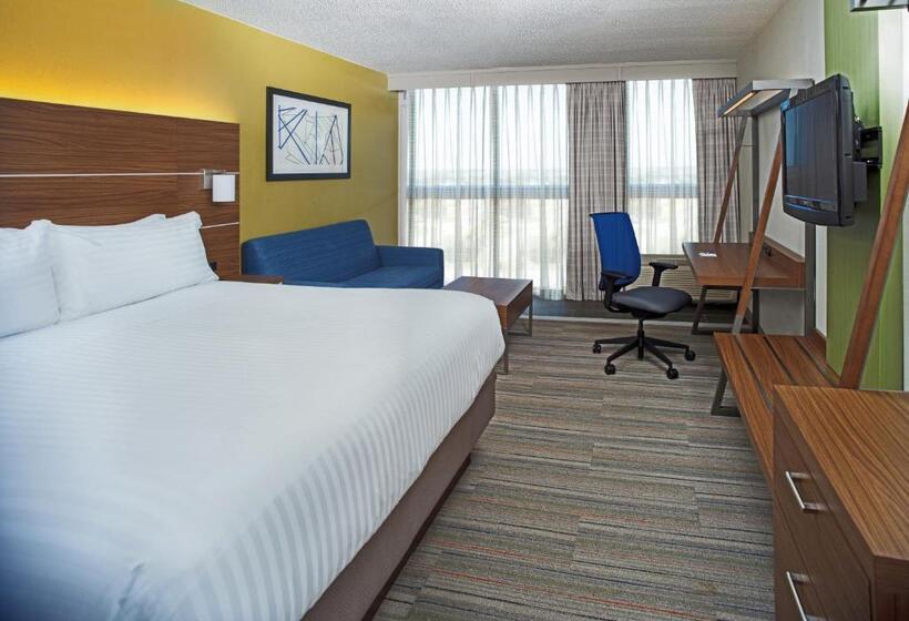 غرفة قياسية سرير كينج لذوى الإحتياجات الخاصة, Holiday Inn Express Nags Head Oceanfront, An Ihg