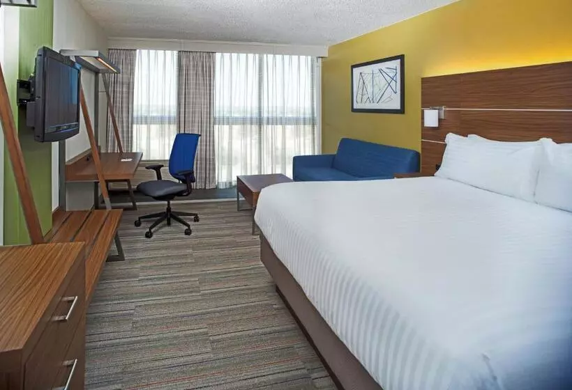 身障者適用キングサイズベッドルーム, Holiday Inn Express Nags Head Oceanfront, An Ihg