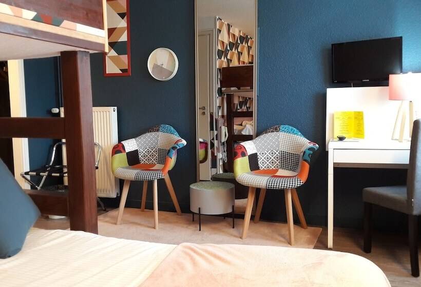 غرفة قياسية ثلاثية, Le Relais Des Chateaux Forts