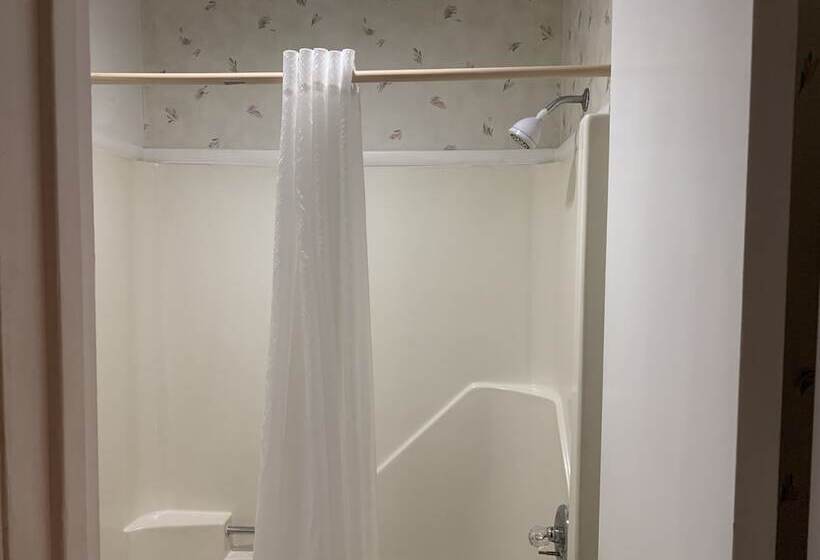 חדר סטנדרט שתי מיטות זוגיות, Americas Best Value Inn Roxboro