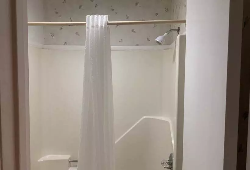 ２ダブルベッドのスタンダードルーム, Americas Best Value Inn Roxboro