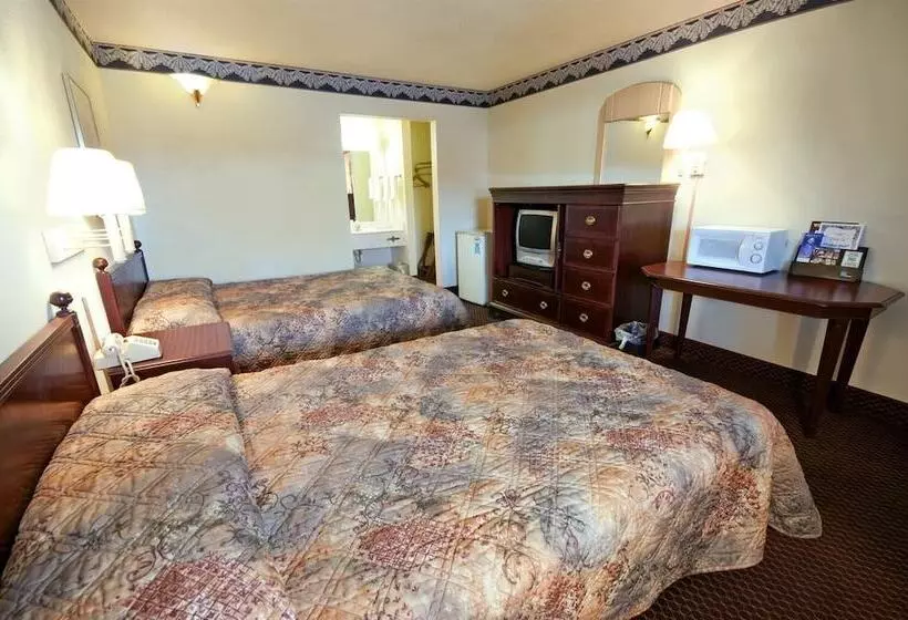２ダブルベッドのスタンダードルーム, Americas Best Value Inn Roxboro