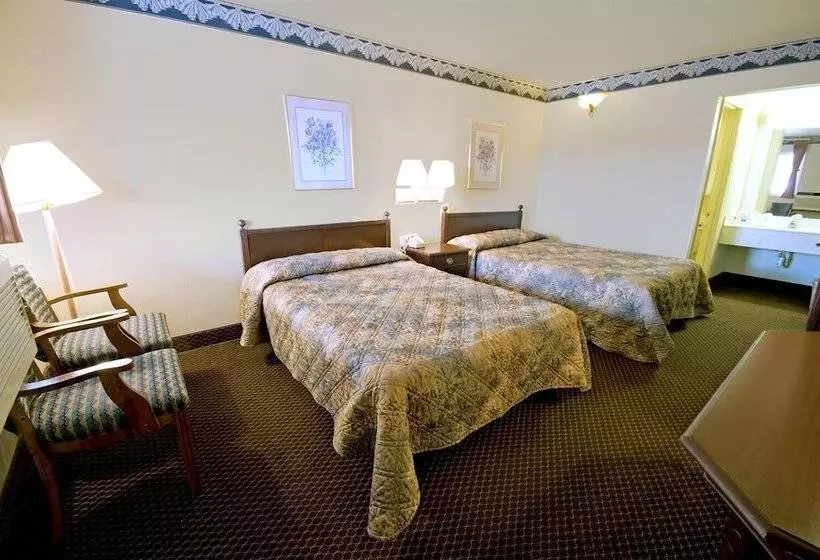 ２ダブルベッドのスタンダードルーム, Americas Best Value Inn Roxboro