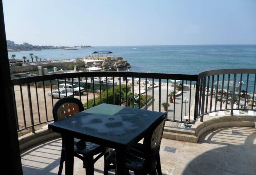 سوییت با چشم‌انداز دریا, Holiday Suites Hotel & Beach Resort