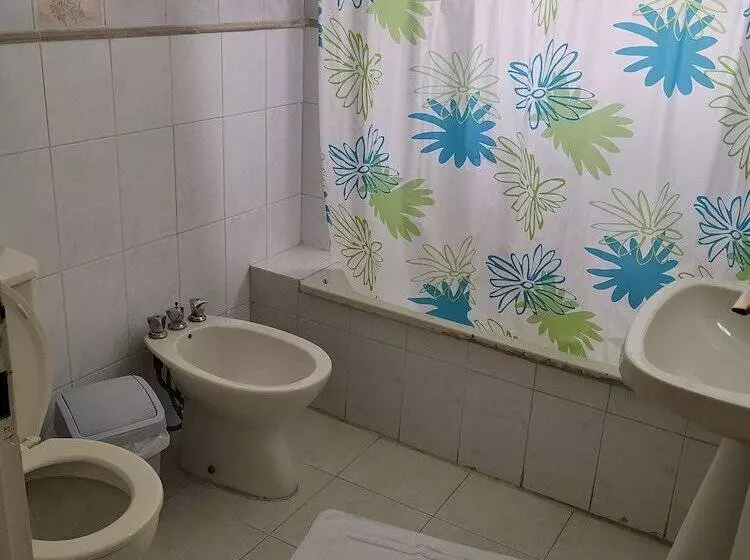 اتاق استاندارد با چشمانداز کوهستان, Holiday Suites Hotel & Beach Resort