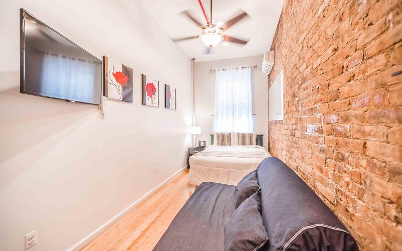 标准间, Chelsea Inn