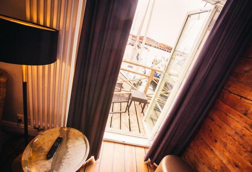 חדר סטנדרט עם מרפסת, Clarion Collection Hotel Packhuset