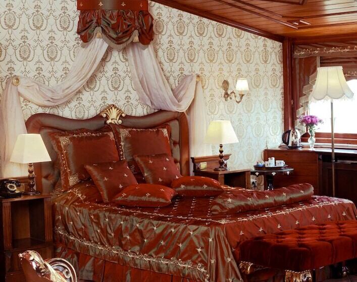 سوئیت پنت هاوس, Dersaadet Hotel Istanbul