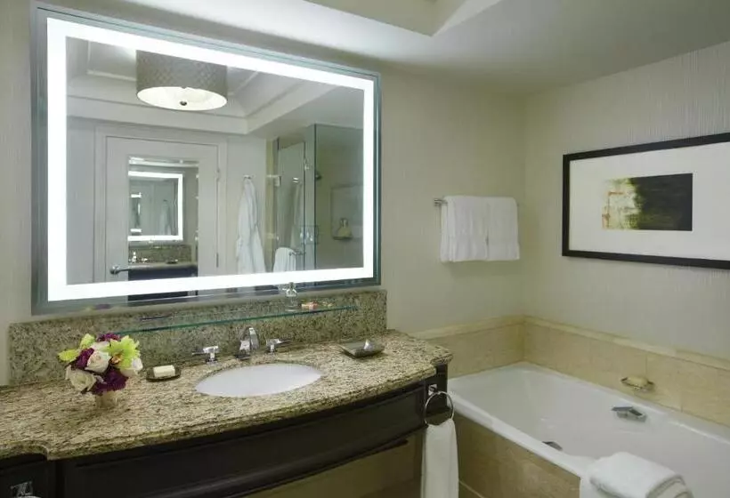 سوئیت برای معلولان, Four Seasons Hotel Las Vegas