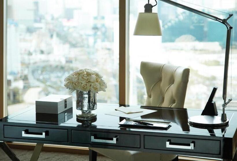 스탠다드 룸 킹사이즈 침대, Four Seasons Hotel Las Vegas