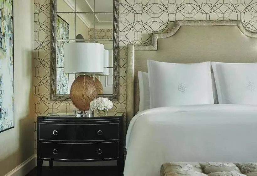 سوئیت اجرایی با مشاهده, Four Seasons Hotel Las Vegas