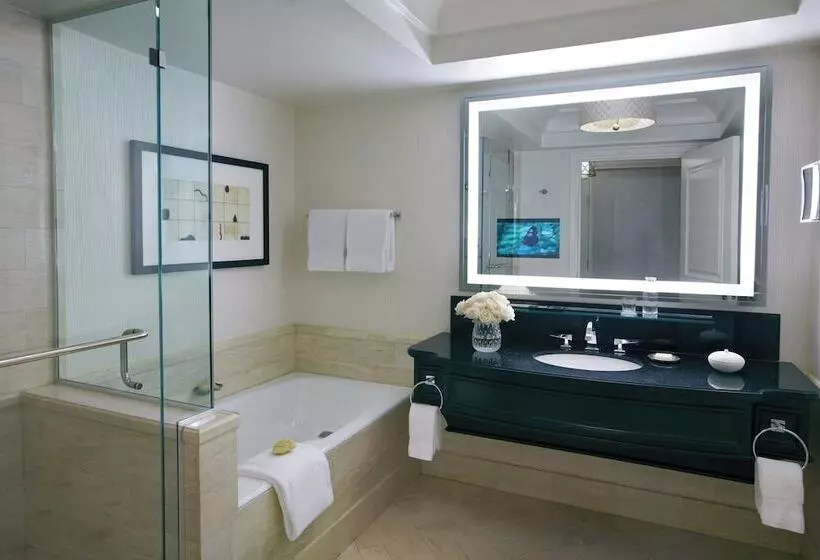 سوییت اجرایی, Four Seasons Hotel Las Vegas