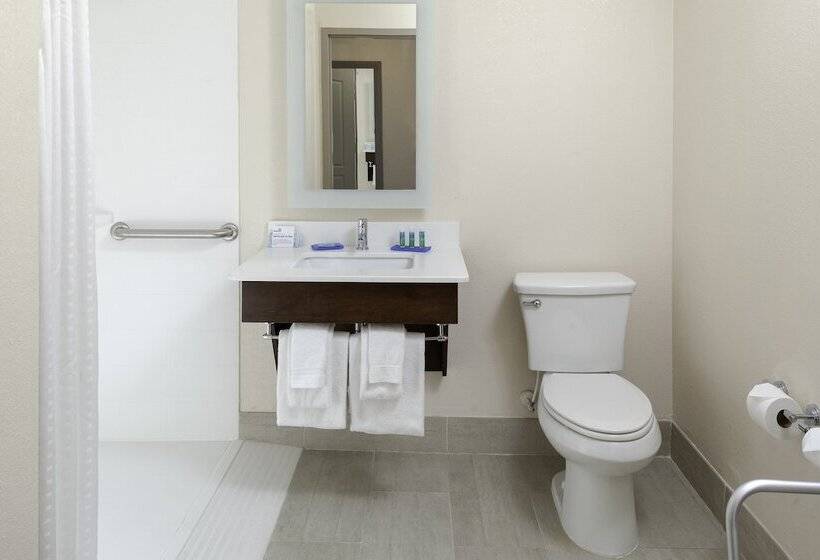 带2个双人床的标准工作室, Holiday Inn Express Myrtle Beach Broadway At The Beach, An Ihg