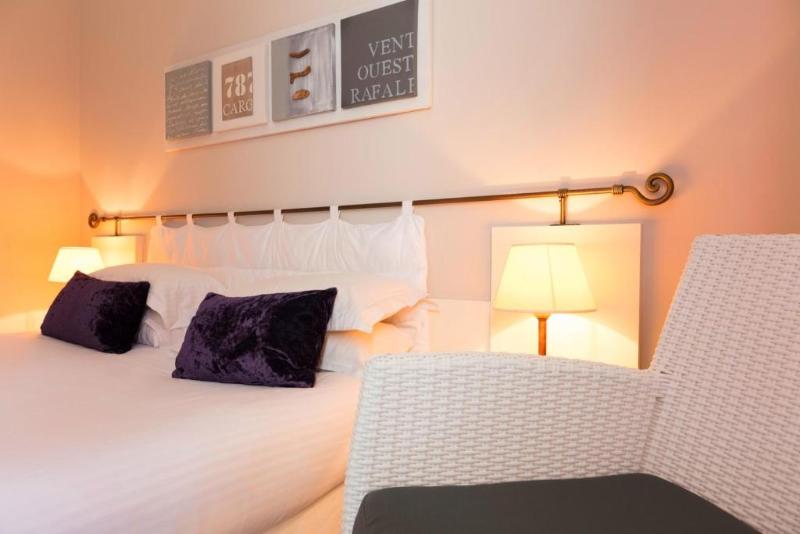 חדר קלאסי, Les Jardins d'Adalric