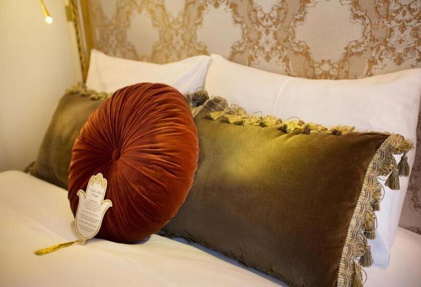 اتاق استاندارد, Valide Sultan Konagi