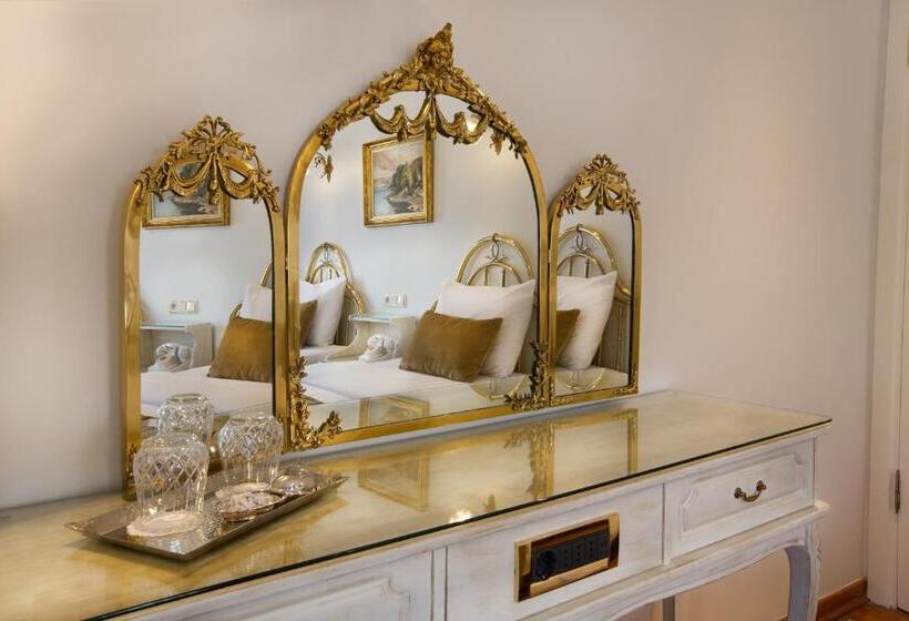 اتاق استاندارد سه نفره, Valide Sultan Konagi