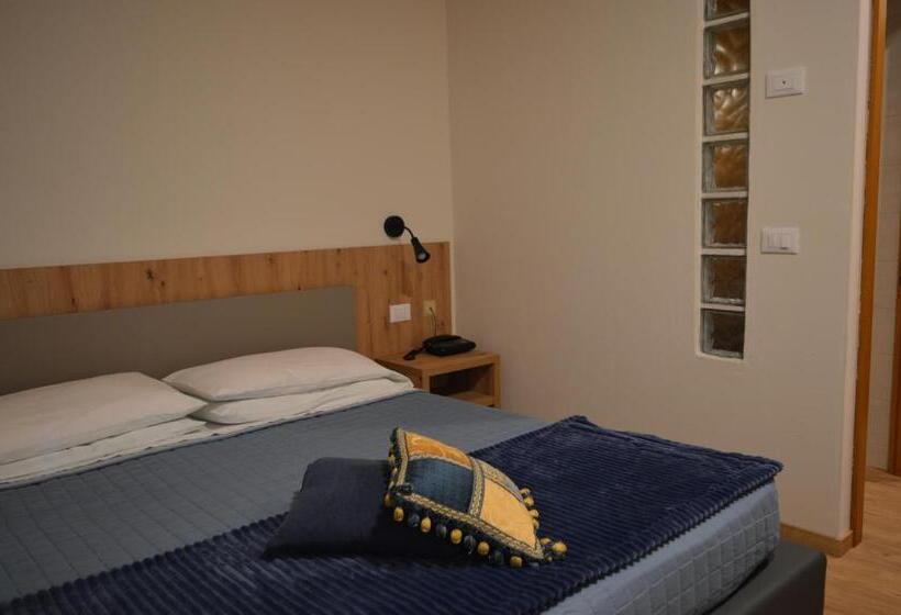 Номер Стандарт, Wanda