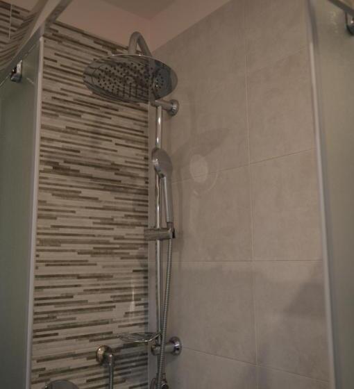 주니어 스위트 발코니, Wanda