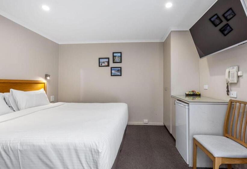 Номер Стандарт Вид на Бассейн, Apollo Bay Motel & Apartments, BW Signature Collection