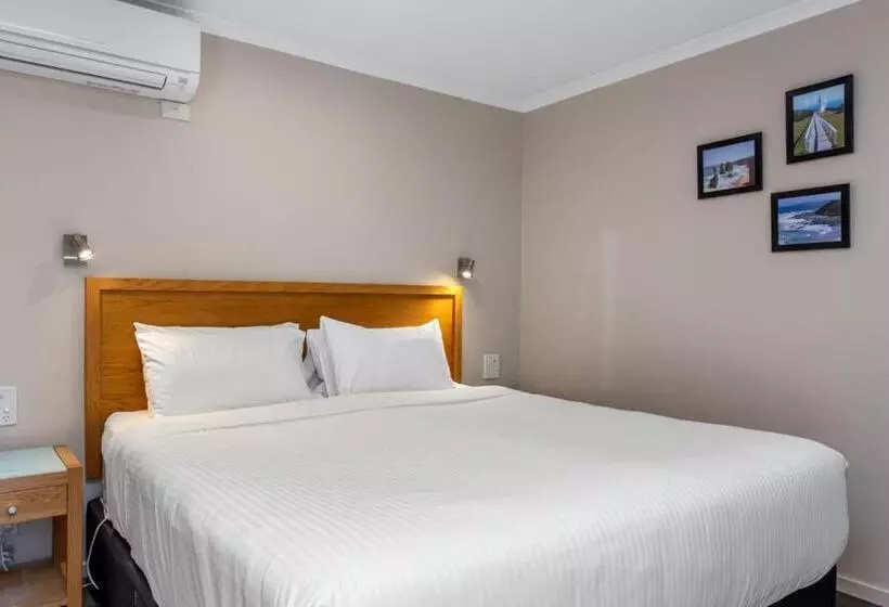 اتاق استاندارد با چشم‌انداز استخر, Apollo Bay Motel & Apartments, BW Signature Collection