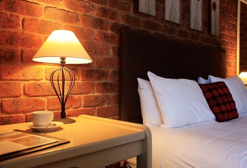 חדר דחוקס עם מיטת קינג, Admiral Motor Inn