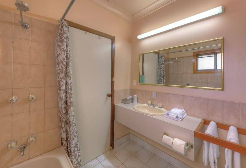 غرفة قياسية, Barrass's John Bright Motor Inn