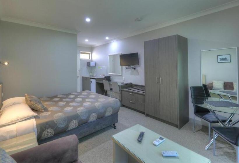 غرفة ديلوكس, Barrass's John Bright Motor Inn