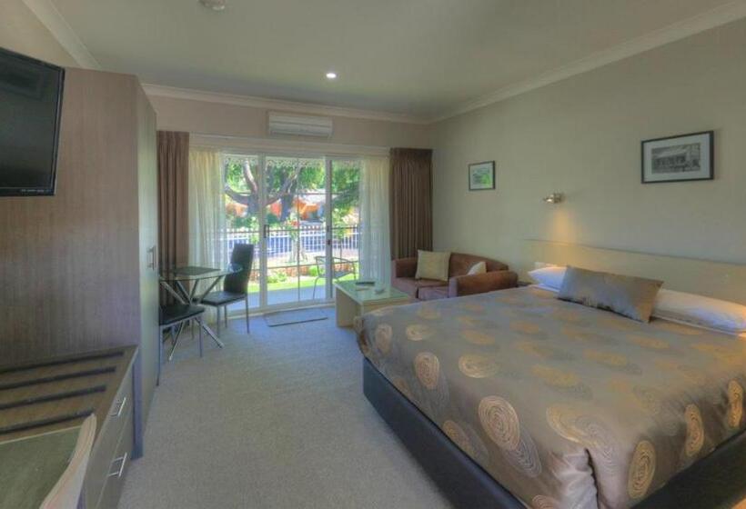 غرفة ديلوكس مزودة بشرفة, Barrass's John Bright Motor Inn