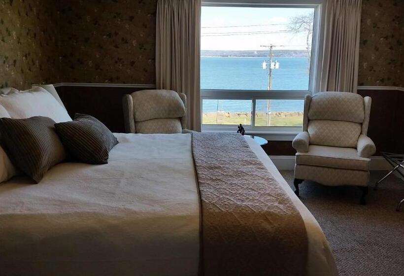 带大床的标准间, Bayside Inn