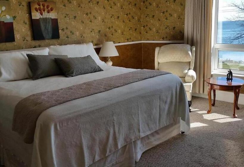 キングサイズベッドのスタンダードルーム, Bayside Inn
