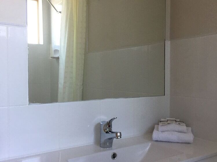 اتاق استاندارد, Beachside Motor Inn