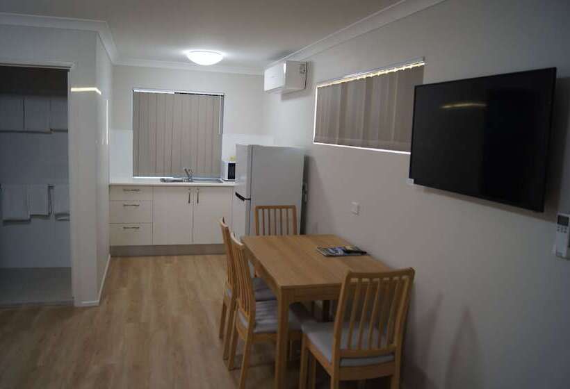 اتاق لوکس, Beachside Motor Inn