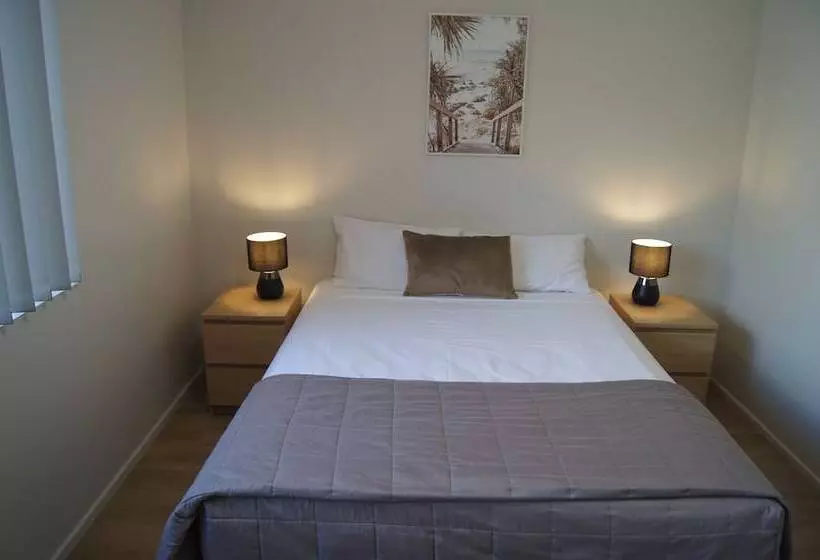 اتاق لوکس, Beachside Motor Inn
