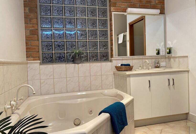 디럭스 룸, Coastal Waters Motor Inn