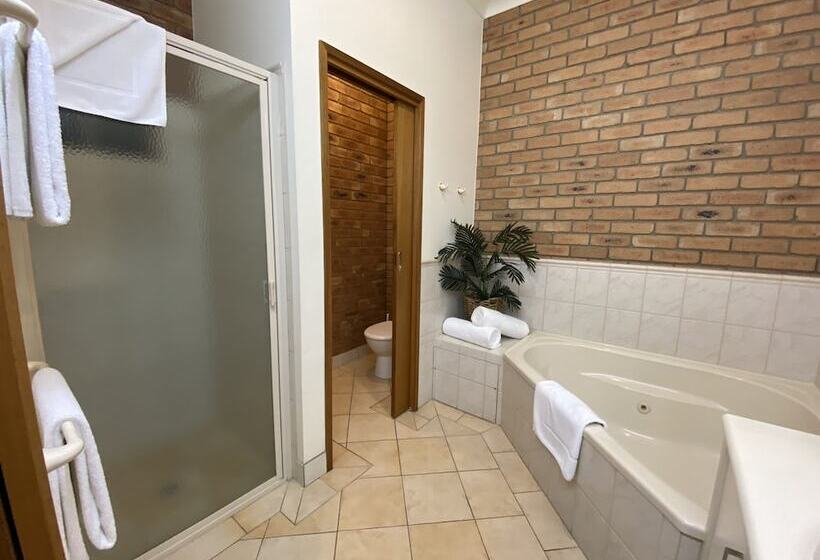 디럭스 룸, Coastal Waters Motor Inn