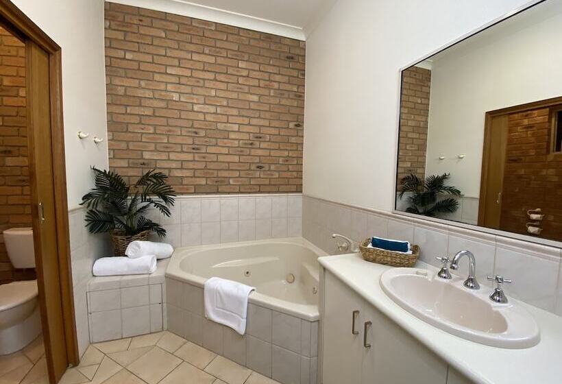 디럭스 룸, Coastal Waters Motor Inn