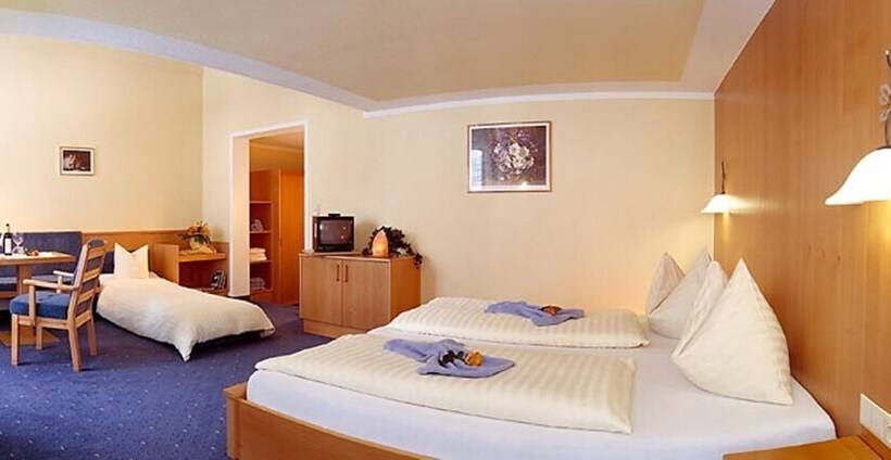 חדר סופריור, Gundolf