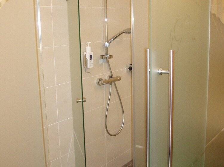 חדר אקונומי, Gundolf