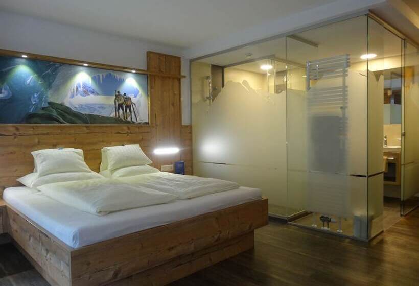 חדר סופריור, Gundolf