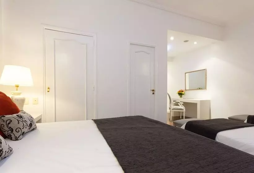 اتاق استاندارد سه نفره, Le Cinque Lusso Recoleta