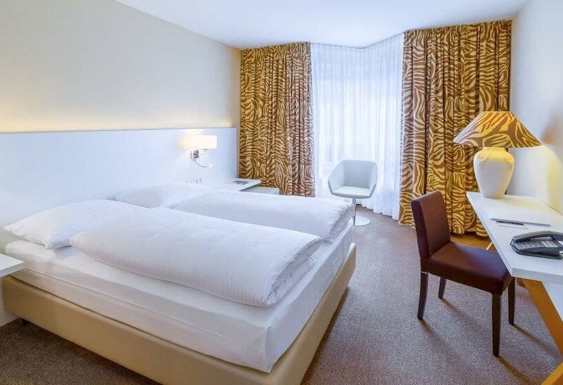 Номер бизнес-класса, Relexa Hotel Frankfurt Am Main